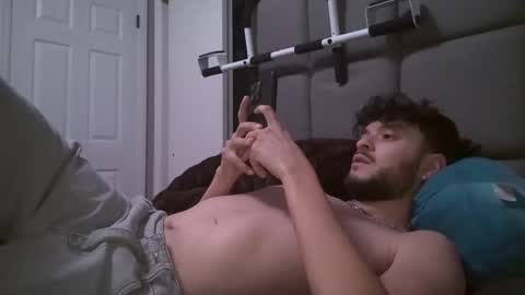 Snapshot of toolittletool chatting on 12.16.25 Toolittletool online show from 12.16.25