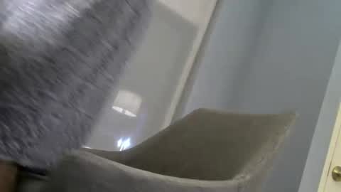 Snapshot of toomuchsmoke chatting on 09.18.25 toomuchsmoke online show from 09.18.25