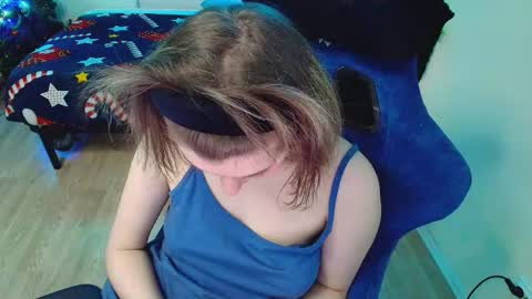 Snapshot of topcranberry chatting on 02.16.26 topcranberry online show from 02.16.26