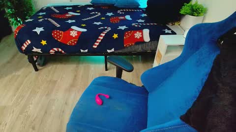 Snapshot of topcranberry chatting on 02.22.26 topcranberry online show from 02.22.26