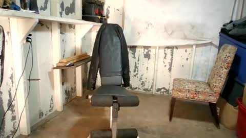 Snapshot of topdogintraining93 chatting on 09.13.25 SagMeOreduceMe online show from 09.13.25