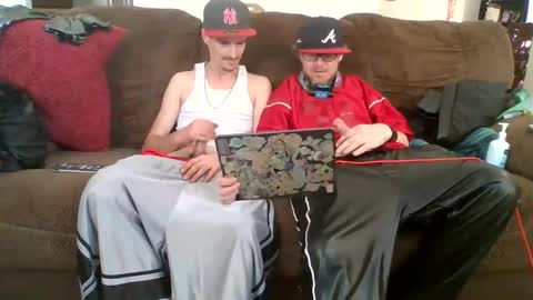 Snapshot of topdogintraining93 chatting on 10.17.25 SagMeOreduceMe online show from 10.17.25