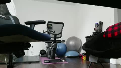 Snapshot of topfloortemptress chatting on 10.30.25 Top Floor Temptress online show from 10.30.25