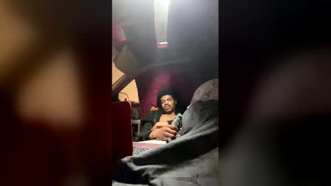 Snapshot of toptierdrippa chatting on 12.16.25 TopTierDrippa online show from 12.16.25