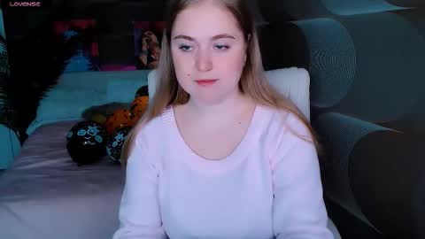 tori_blond online show from 11.15.25