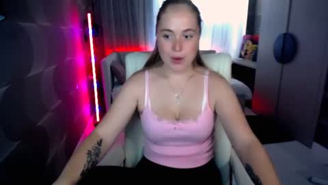 Snapshot of tori_blond chatting on 07.08.26 tori_blond online show from 07.08.26