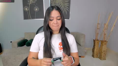 Tori Cross online show from 01.21.25