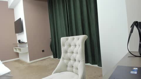         online show from 12.04.24