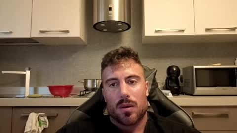 Snapshot of toro_arrapato chatting on 11.07.25 toro_arrapato online show from 11.07.25