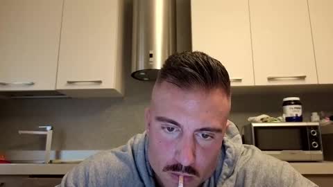 Snapshot of toro_arrapato chatting on 11.20.25 toro_arrapato online show from 11.20.25