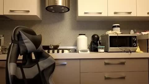 Snapshot of toro_arrapato chatting on 11.23.25 toro_arrapato online show from 11.23.25