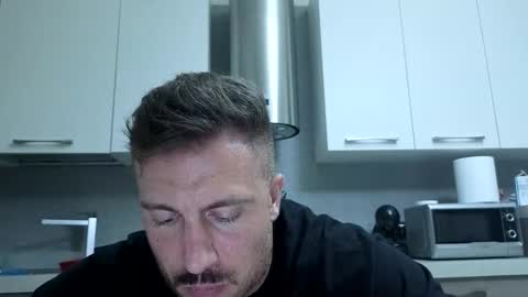 Snapshot of toro_arrapato chatting on 06.02.26 toro_arrapato online show from 06.02.26