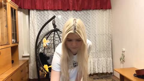 Lina online show from 12.01.25