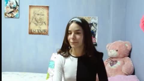 torvi_69 online show from 12.14.25