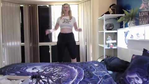 Milly online show from 11.16.25