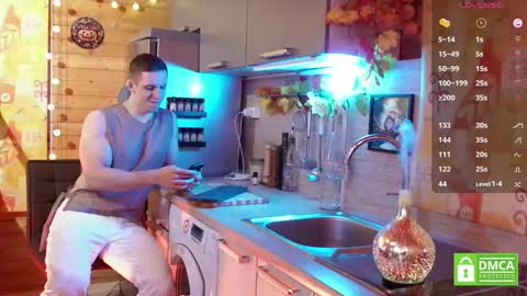 Snapshot of touch_of_eros chatting on 12.02.24 Paul online show from 12.02.24