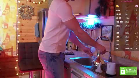 Snapshot of touch_of_eros chatting on 12.22.24 Paul online show from 12.22.24