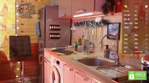 Snapshot of touch_of_eros chatting on 02.02.25 Paul online show from 02.02.25