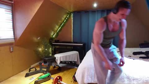 Snapshot of touch_of_eros chatting on 02.11.25 Paul online show from 02.11.25