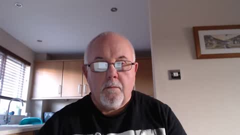 Snapshot of touchwood25 chatting on 05.14.26 TOUCHWOOD25 online show from 05.14.26