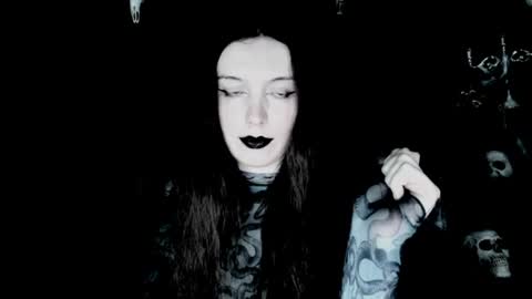 Snapshot of toxicdomme chatting on 07.17.26 toxicdomme online show from 07.17.26