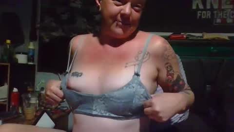 ToxicTemptress420 online show from 12.20.25