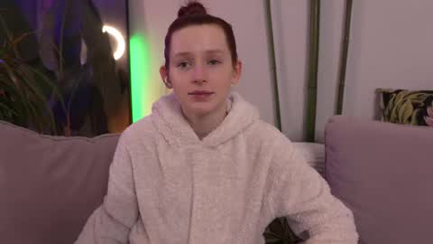 Snapshot of toxl chatting on 02.21.25 Bella online show from 02.21.25