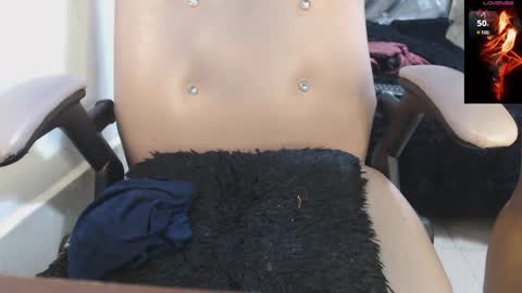 Snapshot of toxxxic_cams chatting on 11.17.25 toxca69 online show from 11.17.25