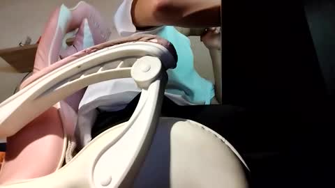 Snapshot of toyboysquirt chatting on 12.16.25 toyboysquirt online show from 12.16.25