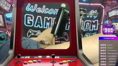 Snapshot of toysformycock chatting on 12.07.24 ToysForMyCock online show from 12.07.24