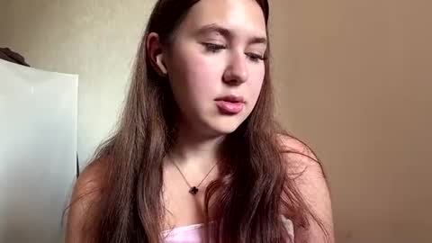 Snapshot of tracievanier chatting on 07.13.26 Thea online show from 07.13.26