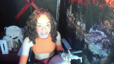 tracy_ks online show from 10.09.25