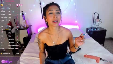 Snapshot of tracy_lambo chatting on 10.25.25 tracy online show from 10.25.25