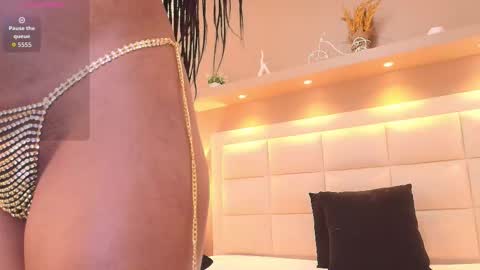 Snapshot of tracydaviss chatting on 10.31.25 Tracy online show from 10.31.25