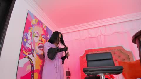 Snapshot of trannypartner chatting on 09.20.25 Juliana Giiraldo  online show from 09.20.25