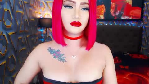Snapshot of transplayfullolivia chatting on 12.24.24 KYLIE BELLA  TS online show from 12.24.24