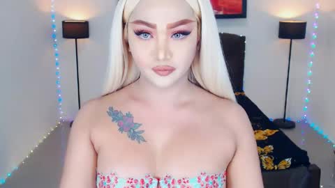 KYLIE BELLA  TS online show from 07.17.26