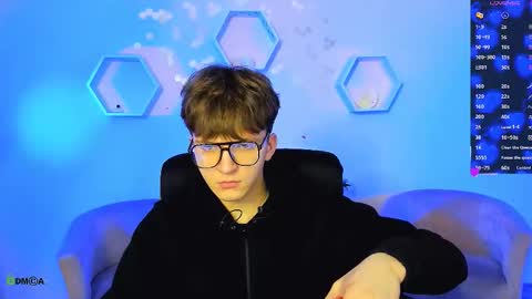 Snapshot of travis_wolf_ chatting on 12.01.25 Travis online show from 12.01.25