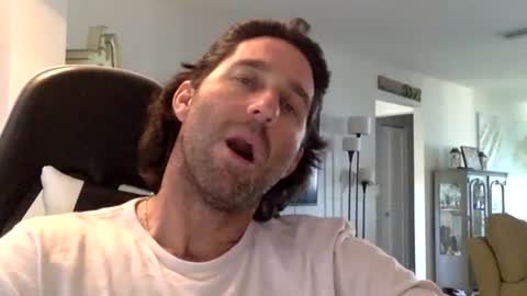 Snapshot of traviskenn chatting on 02.07.26 TravisKenn online show from 02.07.26