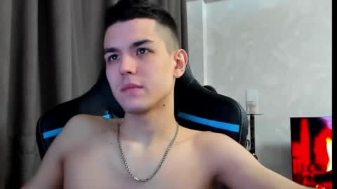 Snapshot of travisrivas chatting on 02.18.25 travisrivas online show from 02.18.25