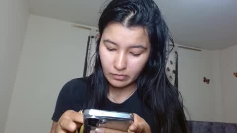 Snapshot of trebol_4 chatting on 02.25.26 trebol_4 online show from 02.25.26