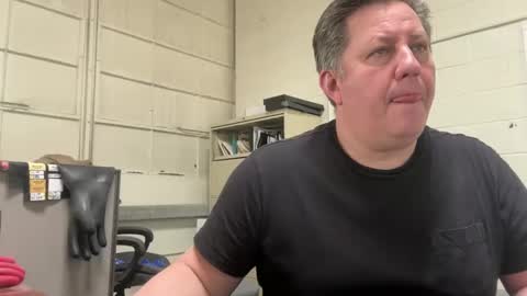 Snapshot of treborinthesky chatting on 03.11.25 treborinthesky online show from 03.11.25