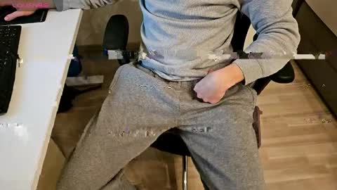 Snapshot of tree1989 chatting on 03.22.26 tree1989 online show from 03.22.26