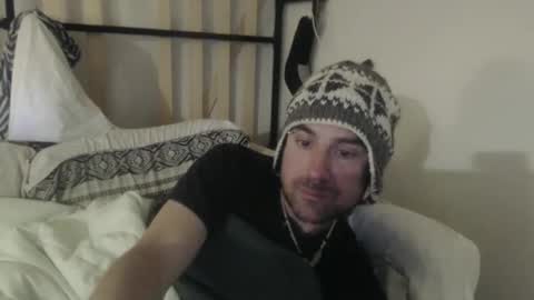 Snapshot of treehuggerhemp chatting on 11.23.25 TreeHugger queer online show from 11.23.25