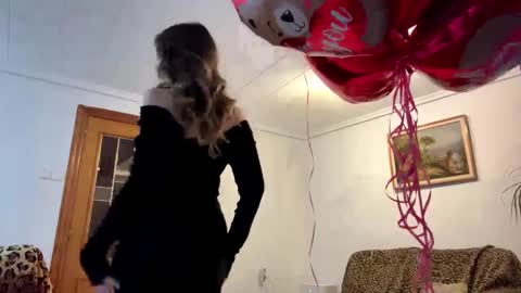 Snapshot of trenacallnan chatting on 02.14.26 Tina online show from 02.14.26