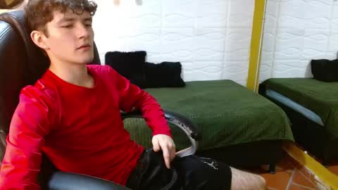 Snapshot of trevor_mob chatting on 05.19.26 trevor_mob online show from 05.19.26