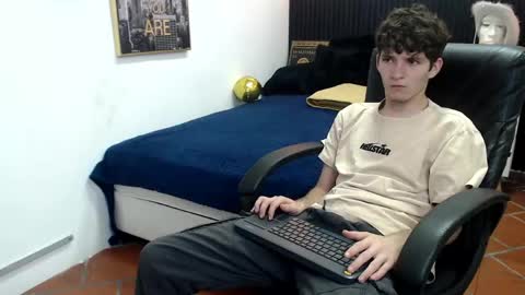 Snapshot of trevor_mob chatting on 06.02.26 trevor_mob online show from 06.02.26