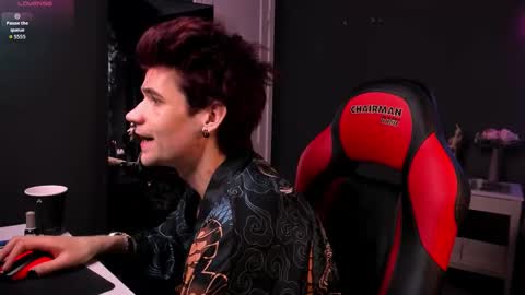 Snapshot of trevor_thomson chatting on 02.24.26 Trevor online show from 02.24.26