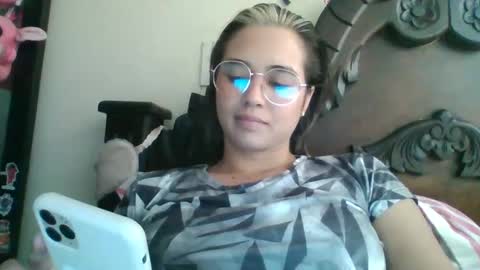 triana_bell online show from 02.07.25
