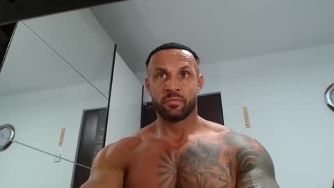 tridentmuscles online show from 11.25.25